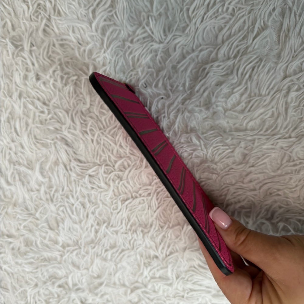 Louis Vuitton Inside Out Fuchsia Pouch - Picture 9 of 16